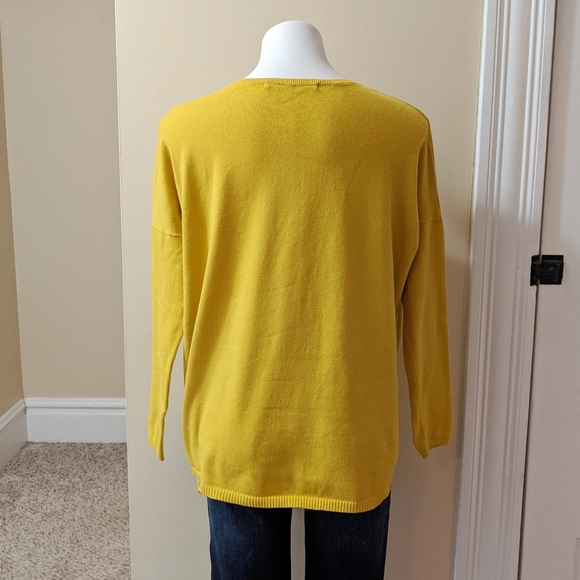 Zara Knits sweater. - Picture 3 of 4